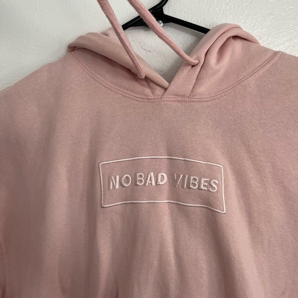 H&M NO BAD VIBES  Hoodie - Picture 3 of 6